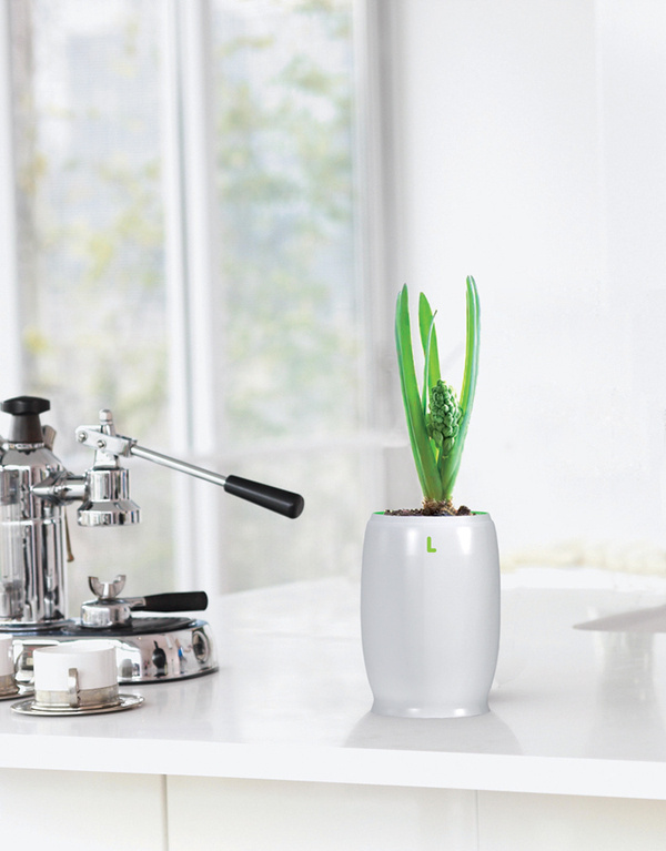Inspired by nested Russian dolls, +5 Pots for Lots is a creative way to conserve water. Each pot has a letter indicating the size that corre #creative #spots #design #smart #product #systems #object #watering