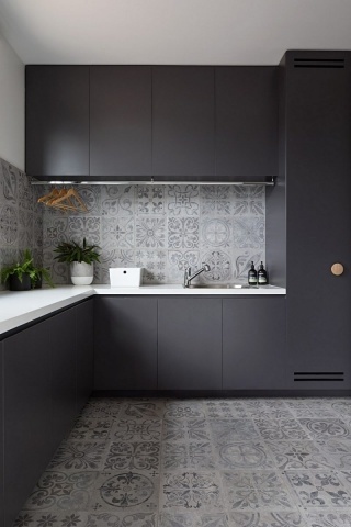 Double Brick Family Home / Ruffey Lake House by Inbetween Architecture 14
