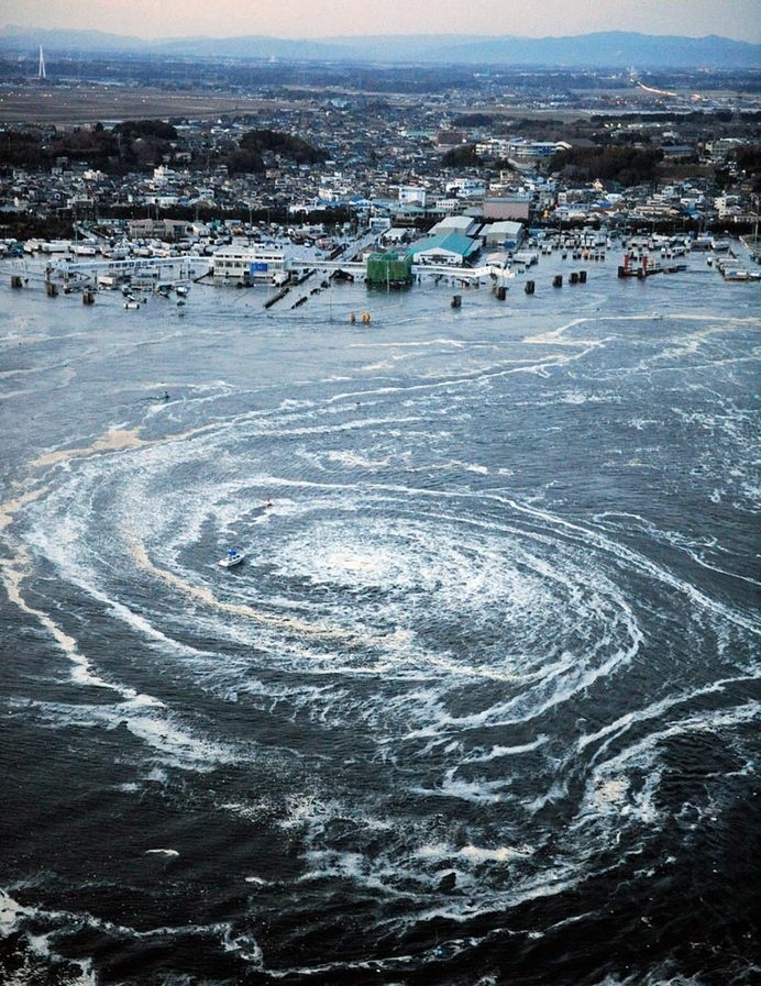 Seen from above, the awesome scale of Japan's destruction (big photo gallery) - Boing Boing #whirlpool