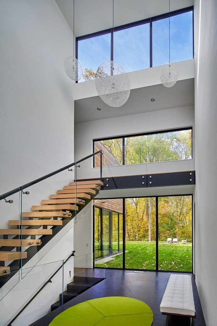 Mohican Hills House by Robert M. Gurney / Maryland 6