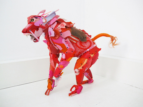 Beach Trash Used to Create Life Sized Animal Sculptures | PICDIT #sculpture #animal #color #art