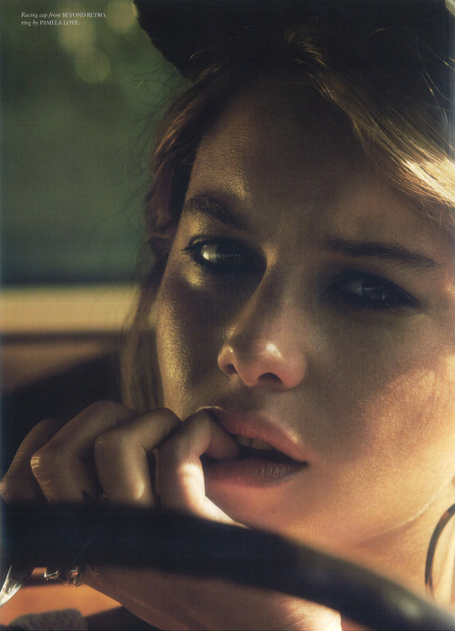vintage portrait #woman #photography #portrait #vintage #car