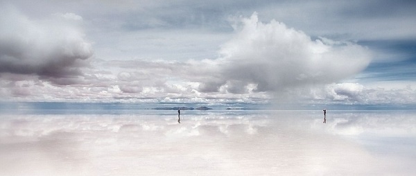 Heaven on Earth the world's largest saline-alkali soil mirror landscape / Photos earth 360 #flat #sky #de #landscape #salar #uyuni #photography #salt