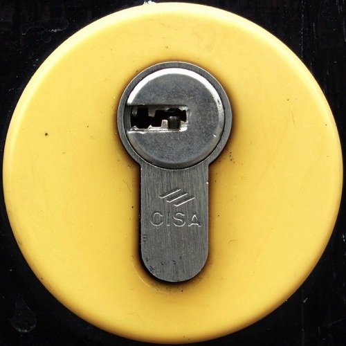 Partners & Spade | | Page 6 #photo #lock