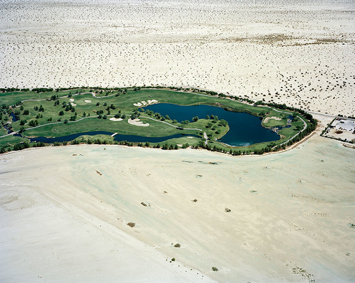 Mustafa-abdulaziz-water-photography-itnicethat-14