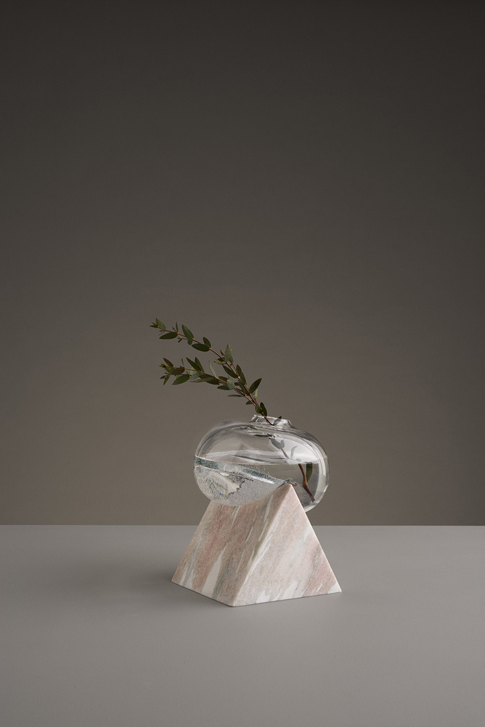 indefinite vases by studio E.O. Erik Olovsson design interior product modern miminal deconstruction vase flower flowers marble stone geometr