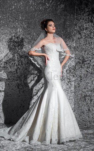 Spitze Trägerlos Plissiertes Ärmelloses Brautkleid mit Gericht Schleppe