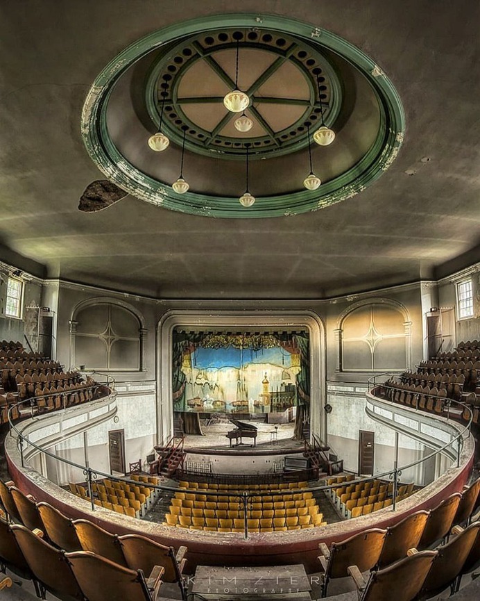 Outstandingly Beautiful Abandoned Photography by Kim Zier