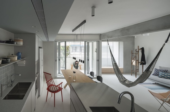 Backlight Apartment by two books design