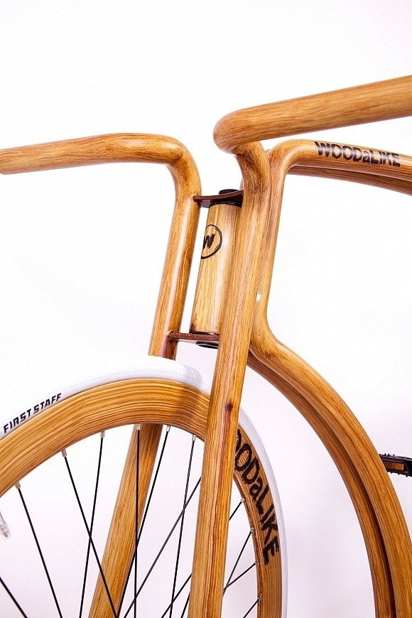 Faux Wooden Bike by Velonia Bicycles & WOODaLIKE #bicyle #design #unusual #commuter #faux #wood #fake