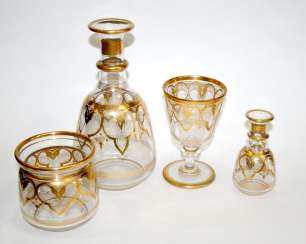 SET FOR TABLE LAYOUT OF FOUR OBJECTS