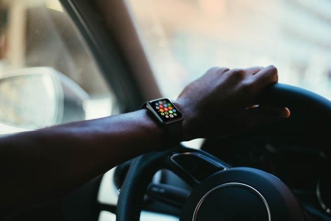 Free Photorealistic Apple Watch Mockup