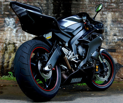 YAMAHA R6 #motorbike #yamaha #r6