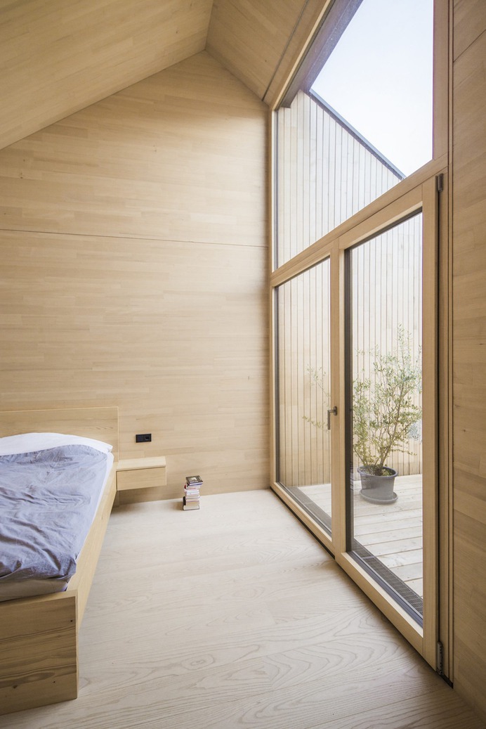 House W1T by Juri Troy Architects