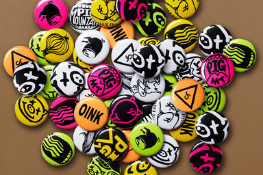 Mother Design #punk #pig #branding