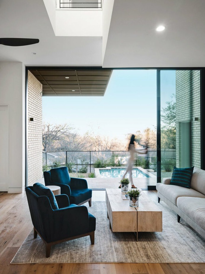 Allotted Space House / Matt Fajkus Architecture