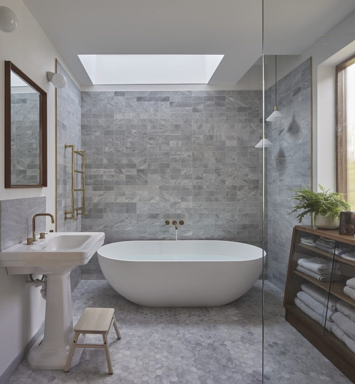 bathroom / RISE Design Studio