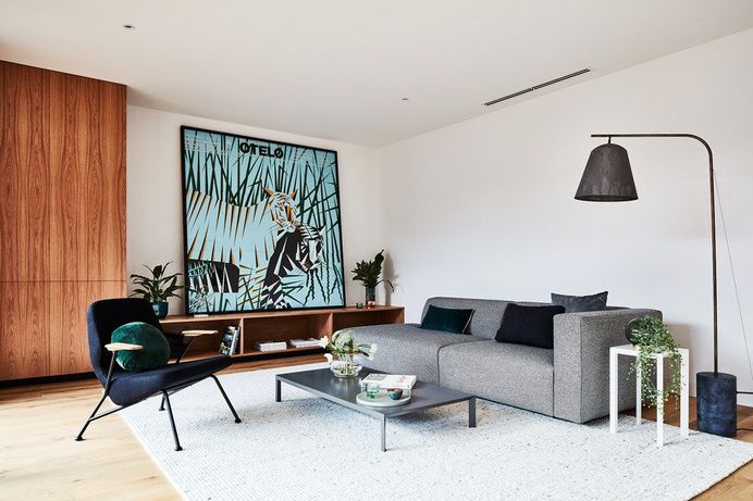 Courtyard House Designed for Relaxed Living and Outdoor Entertaining 22