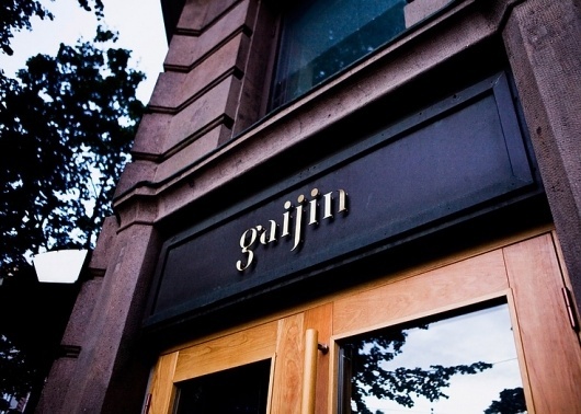 gaijin_1-735x525.jpg 735×525 píxeles #typography