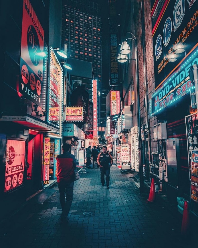 Vibrant Night Photography of Tokyo's Streets by Keiichiro Kinoshita
