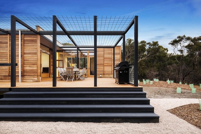 Light House – Advanced Prefab Architecture