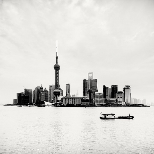 Megalopolis: Shanghai on the Behance Network #white #shanghai #metropolis #black #island #photography #boat #and