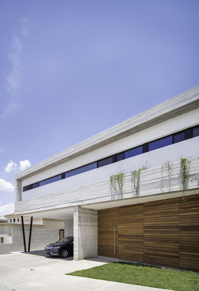 concrete, Chihuahua, Mexico / Garza Maya Arquitectos