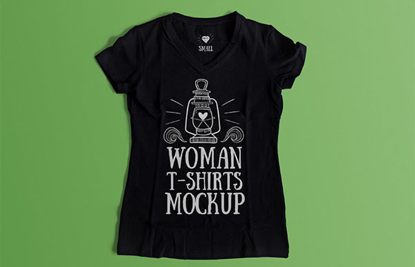 Free Woman T-Shirt Mockup PSD