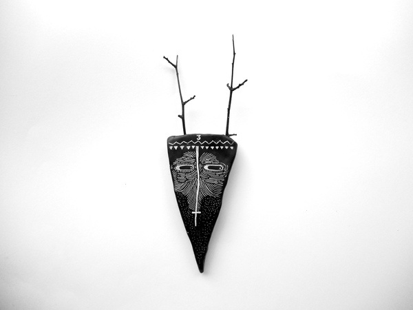 -v- #wood #mask #stone