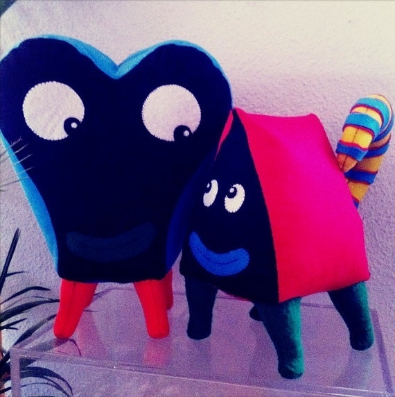 Jim Woodring's Pushpaw & Pupshaw by NovedadesEmilia on Etsy #woodring #jim #toys #plush #pupshaw #comic #embroidery #felt #handmade #pushpaw