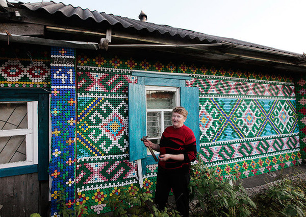 30,000 bottle caps decorate russian pensioner's home