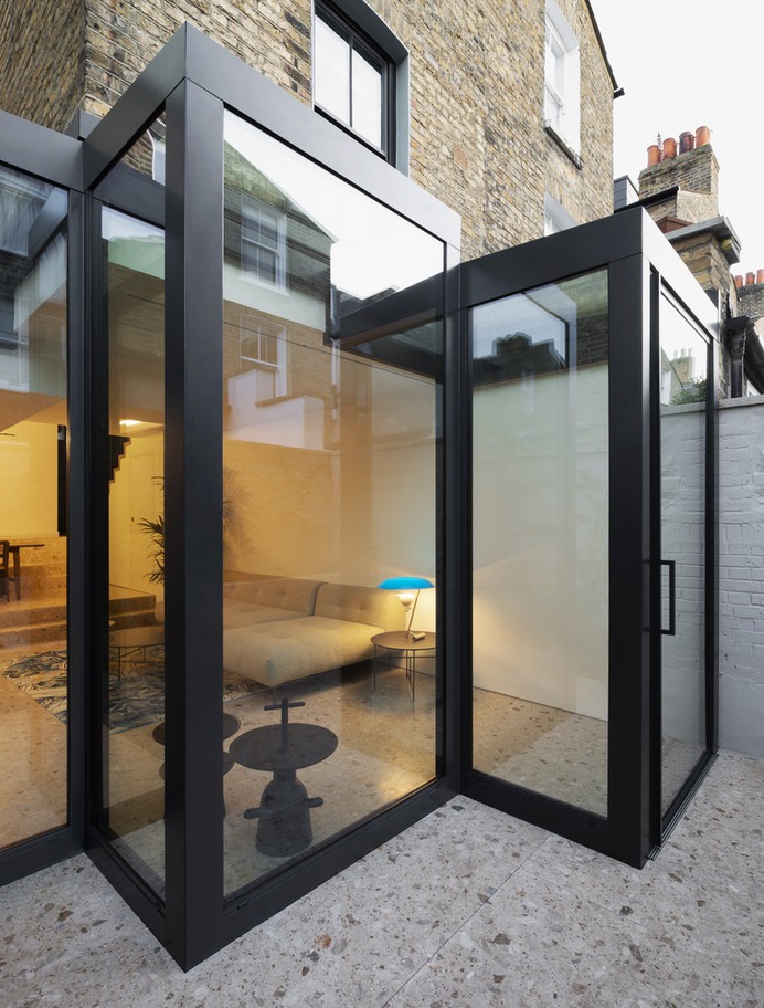 Frame House / Bureau de Change Architects