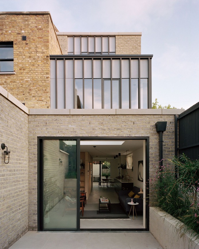 Corner House by 31/44 Architects