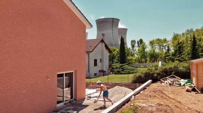 Andrea Pugiotto Captures The Life Near a Nuclear Power Plant in France