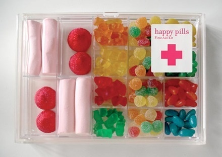 Artxc3xadculos relacionados #packaging #white #barcelona #pills #happy pills #hospital #sweet I will incorporate the box lay out to put the