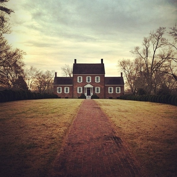 chrisozer_01.jpg (JPEG Image, 600 × 600 pixels) #house
