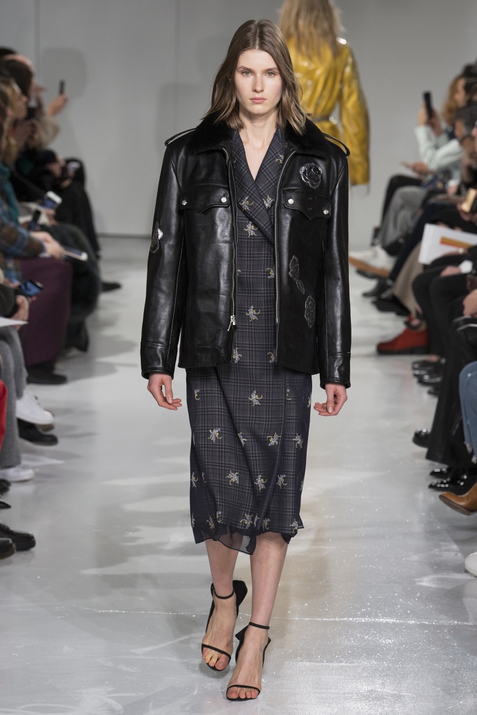 CALVIN KLEIN Fall 2017 Ready-to-Wear Collection Photos - Vogue