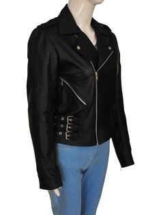 When the reality show 'Keeping up with the Kardashians' started, She wore this awesome Motorcycle Leather Jacket in this Show. #kimkardashian #leatherjacket #motorcyclejacket #keepingup #tvshow #fashion