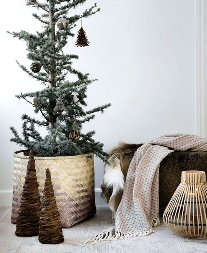 Modern Christmas Decoration 2018 – Trends, Colors and Ideas - InteriorZine