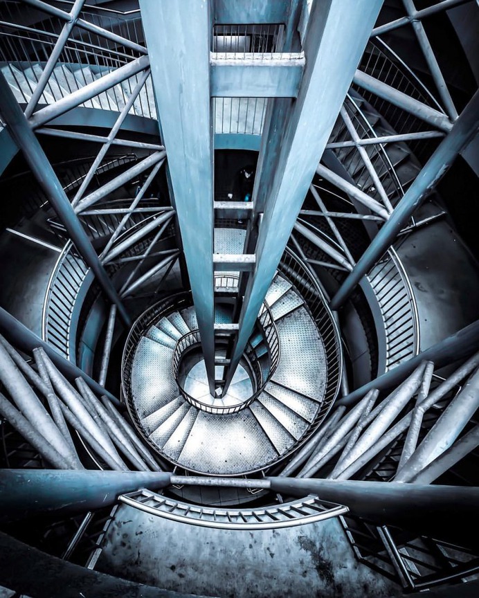 Minimalist and Symmetry Architecture Photography by Alex Mesquita