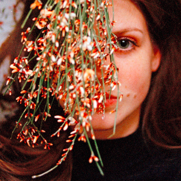 Jasmine Deporta | PICDIT