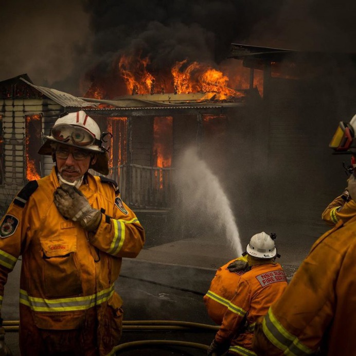 Photographer Matthew Abbott Documents Australia's Bushfire Crisis