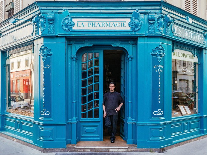 Paris_Re-Tale_SebastianErras-La Pharmacie.jpg (2048×1536)