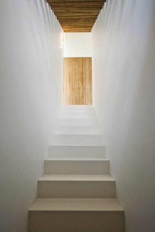 House M&J by Bruno Vanbesien Architects #stairs #design #interiors #hoooooomecom
