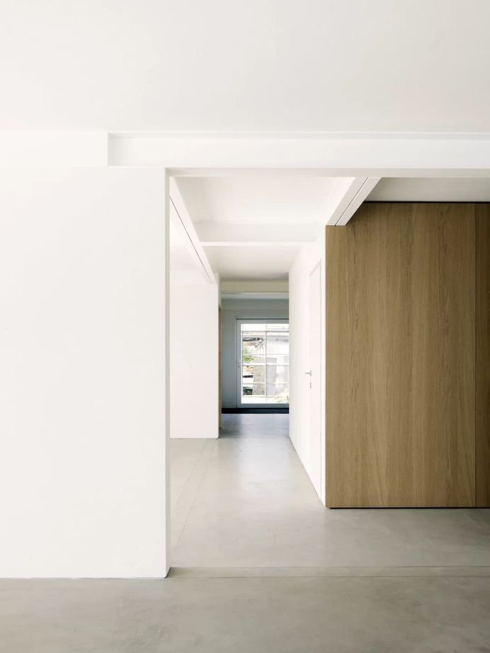 House RV by GRAUX & BAEYENS