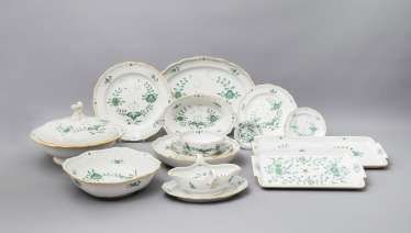 MEISSEN extensive food service, 20. Century., mostly 2. Choice. #Sets #Teasets #Porcelainsets #Antiqueplates #Plates #Wallplates #Figures #Porcelainfigurines #porcelain