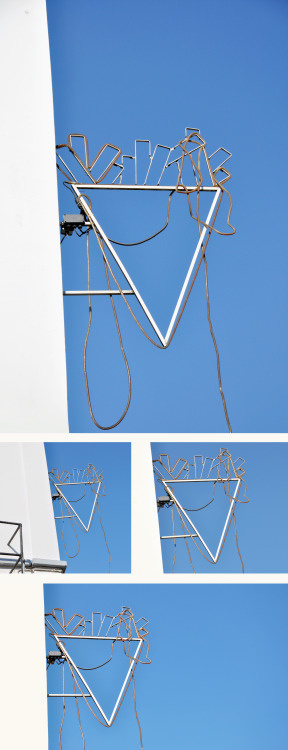 frites-neon-3D-signage-study PHOTOGRAPHIE (C) [ catrin mackowski ]