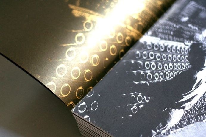 We designed a brand brochure for Friexenet's most recent promo event. Spanish cava faces stiff competition in the market from prosecco and c #family #passion #white #ink #bottle #uncoted #indigo #dividers #gold #layout #cava #brochure