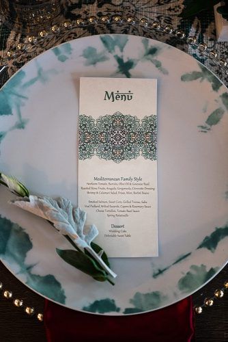 The incredibly talented team was orchestrated by Lily & Roses Exquisite Events, an event planning team in Montreal and Ottawa, who were in charge of the concept, styling and planning of this styled shoot.