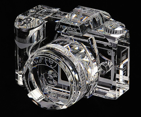 Glass Sculpture of Canon 7D | PICDIT #glass #sculpture #art